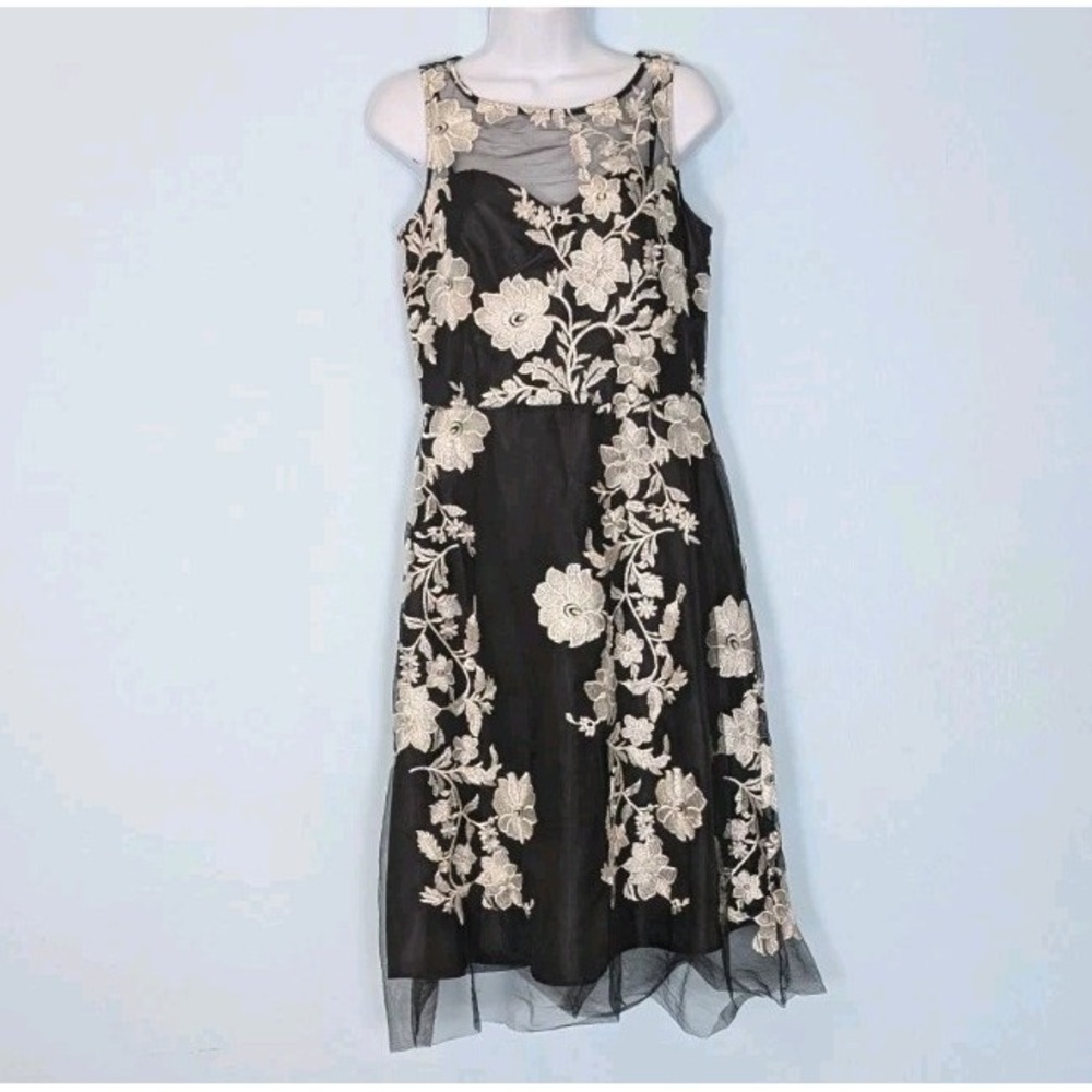 Studio One New York Dress Size 4 Black Embroidered Illusion Overlay Sleeveless